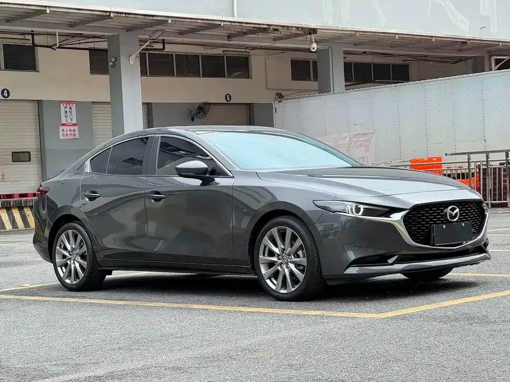 Mazda 3 Axela — фото 6