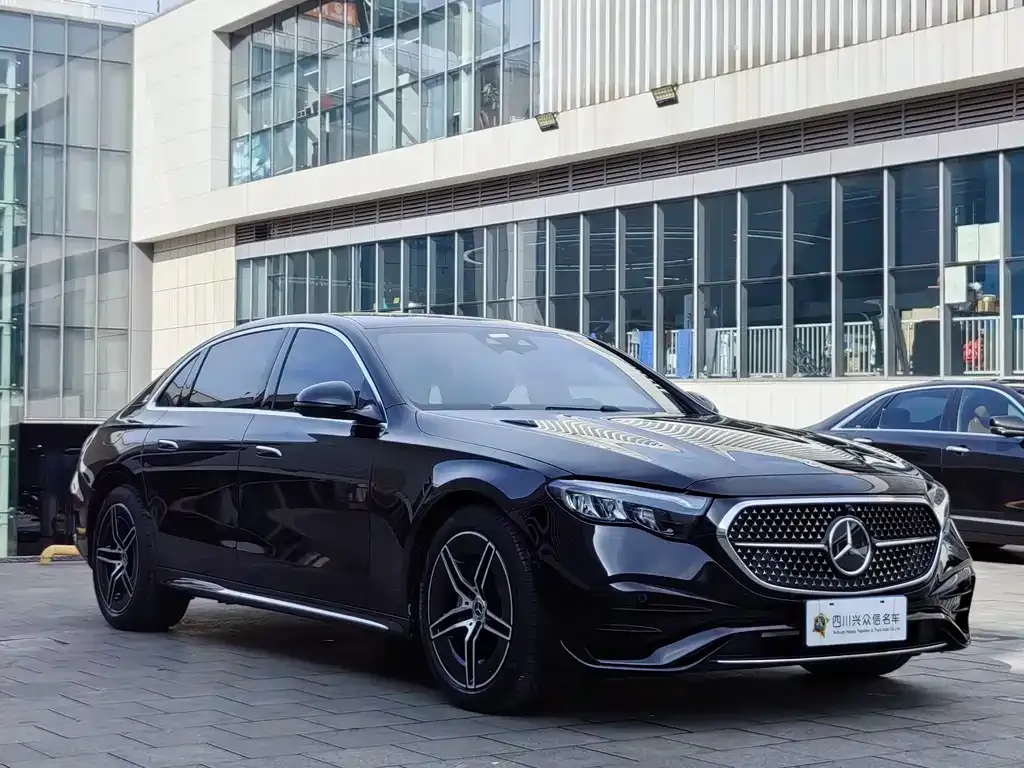 Mercedes-Benz E-Class — фото 6