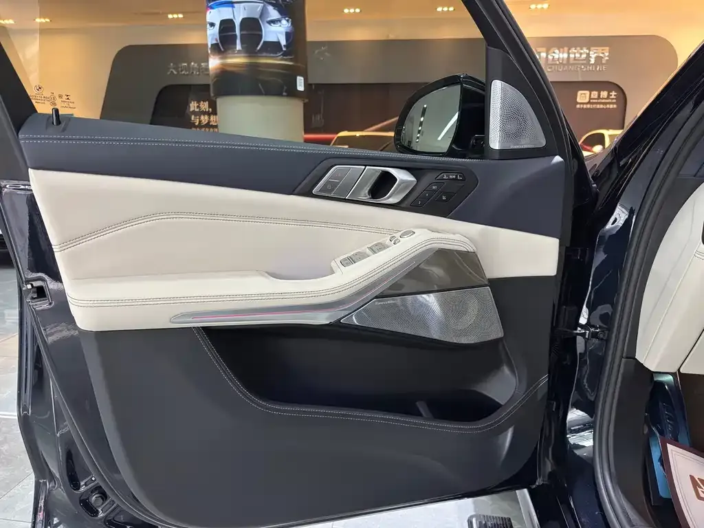 BMW X7 2022 из CN, фото 2