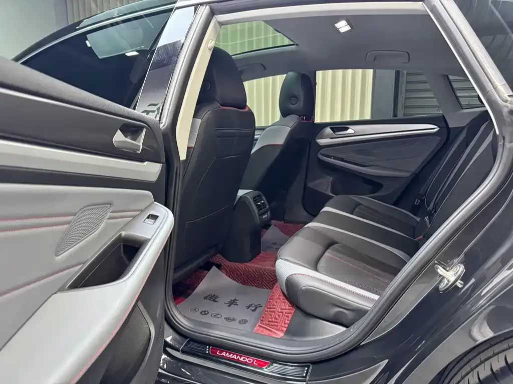 Volkswagen Lamando 2023 из CN, фото 10