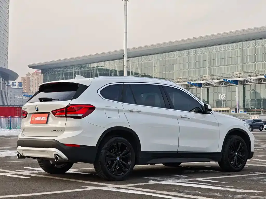 BMW X1 2021 из CN, фото 9