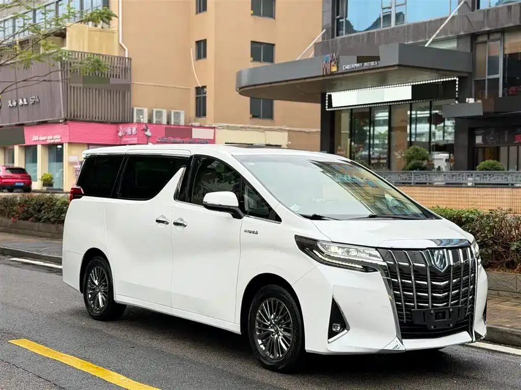 Toyota Alphard 2022 из CN, фото 5