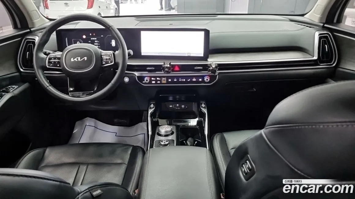 Kia Sorento — фото 8