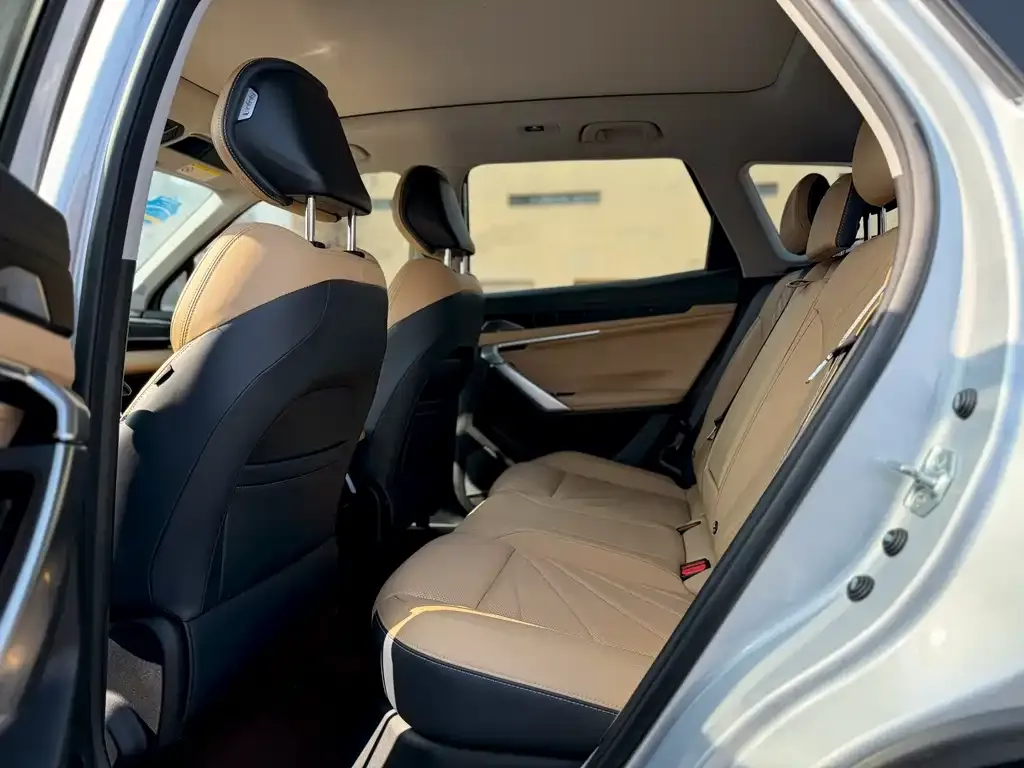 Geely Boyue L 2022 из CN, фото 5