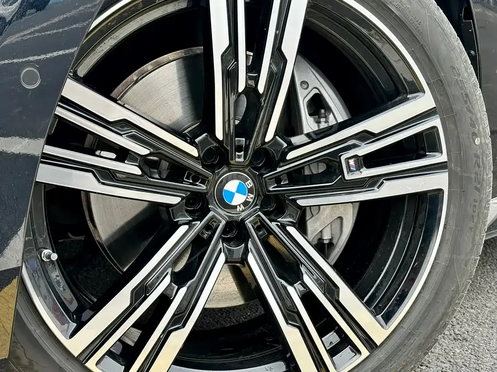 BMW 7 Series 2024 из CN, фото 7