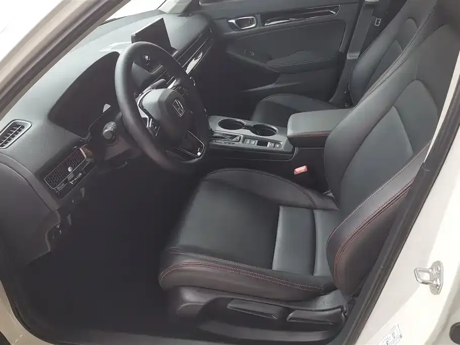 Honda Civic — фото 8