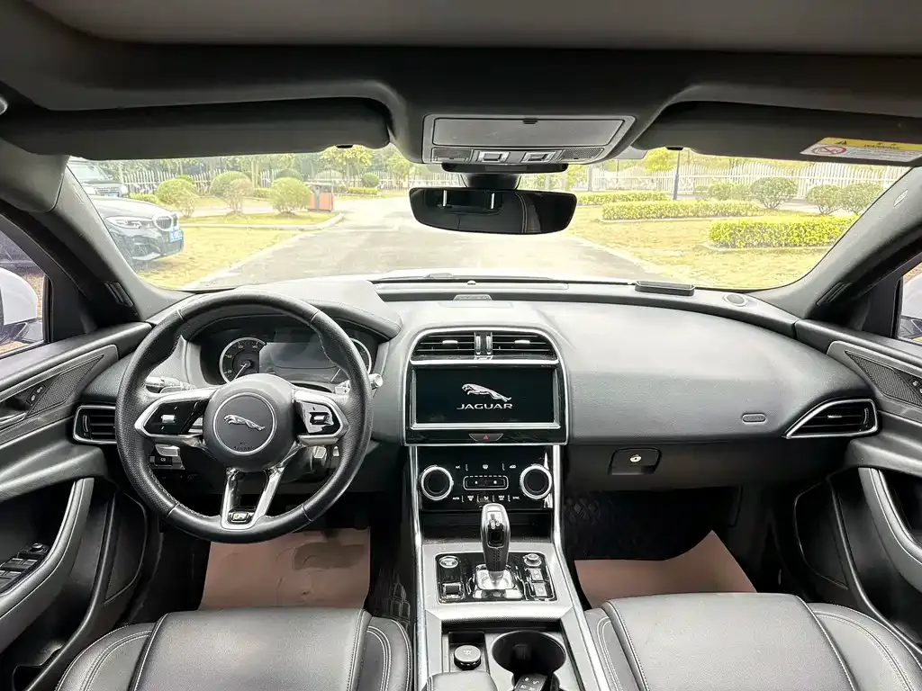 Jaguar XEL 2021 из CN, фото 9
