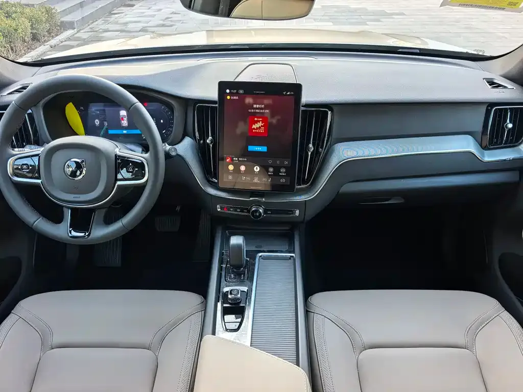 Volvo XC60 2025 из CN, фото 5