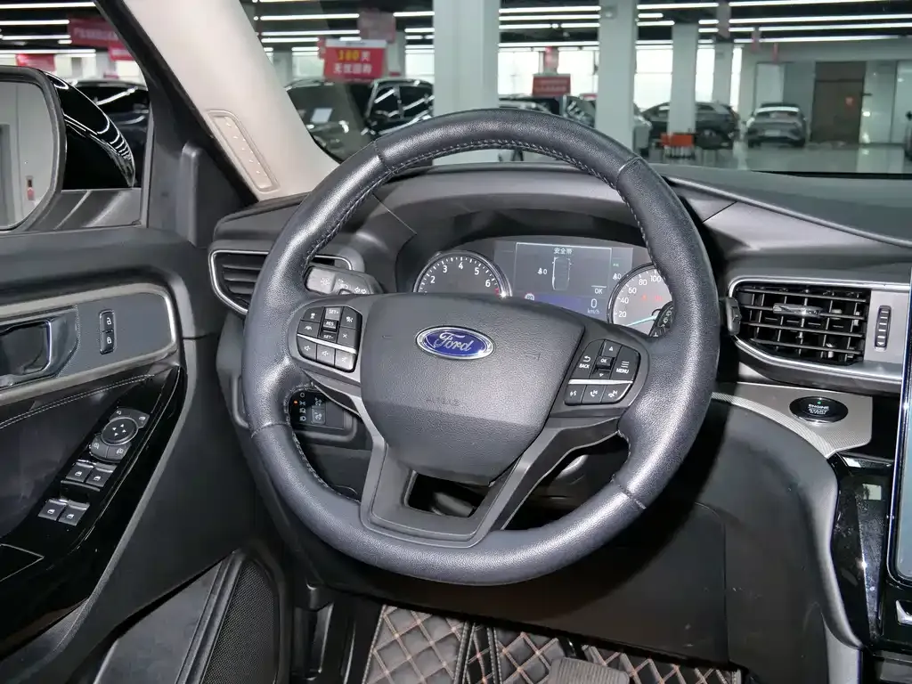 Ford Explorer 2021 из CN, фото 10