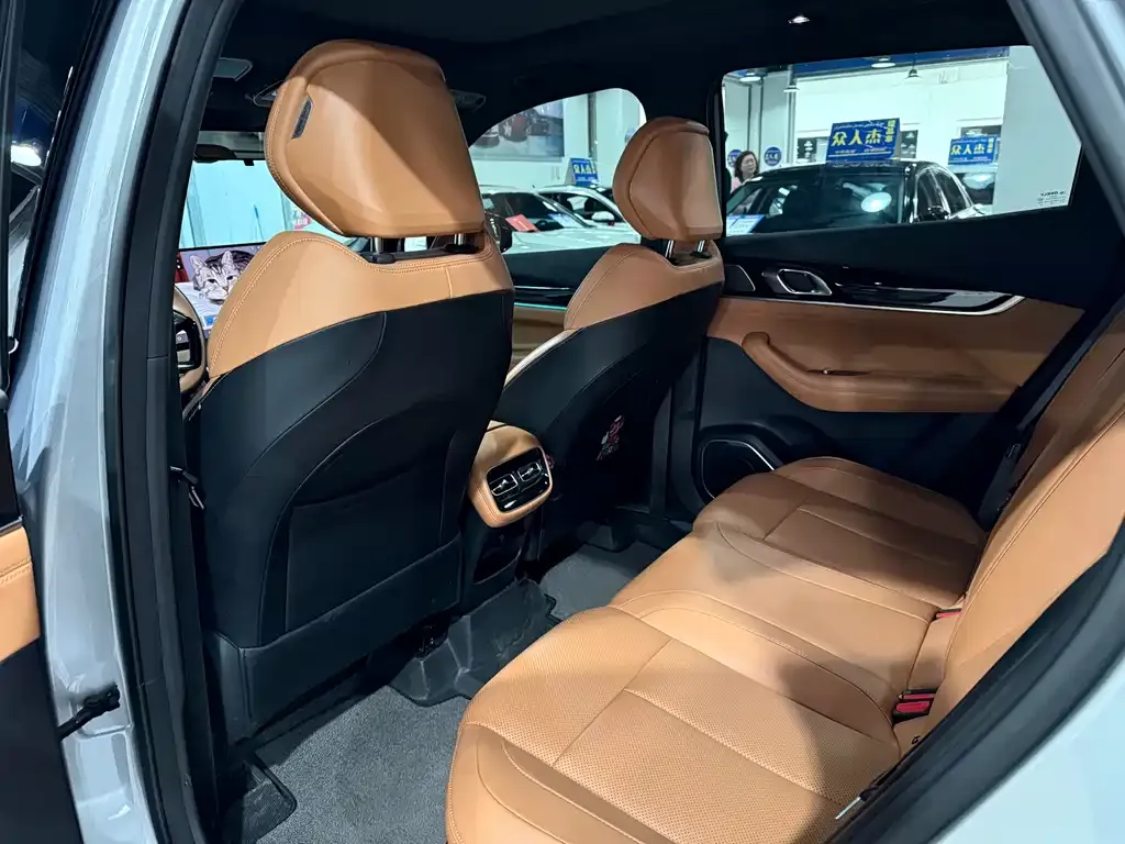 Geely Boyue L 2025 из CN, фото 3