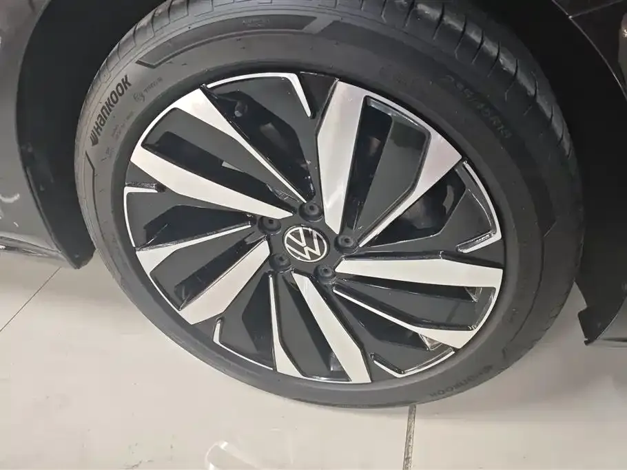 Volkswagen Passat 2024 из CN, фото 6