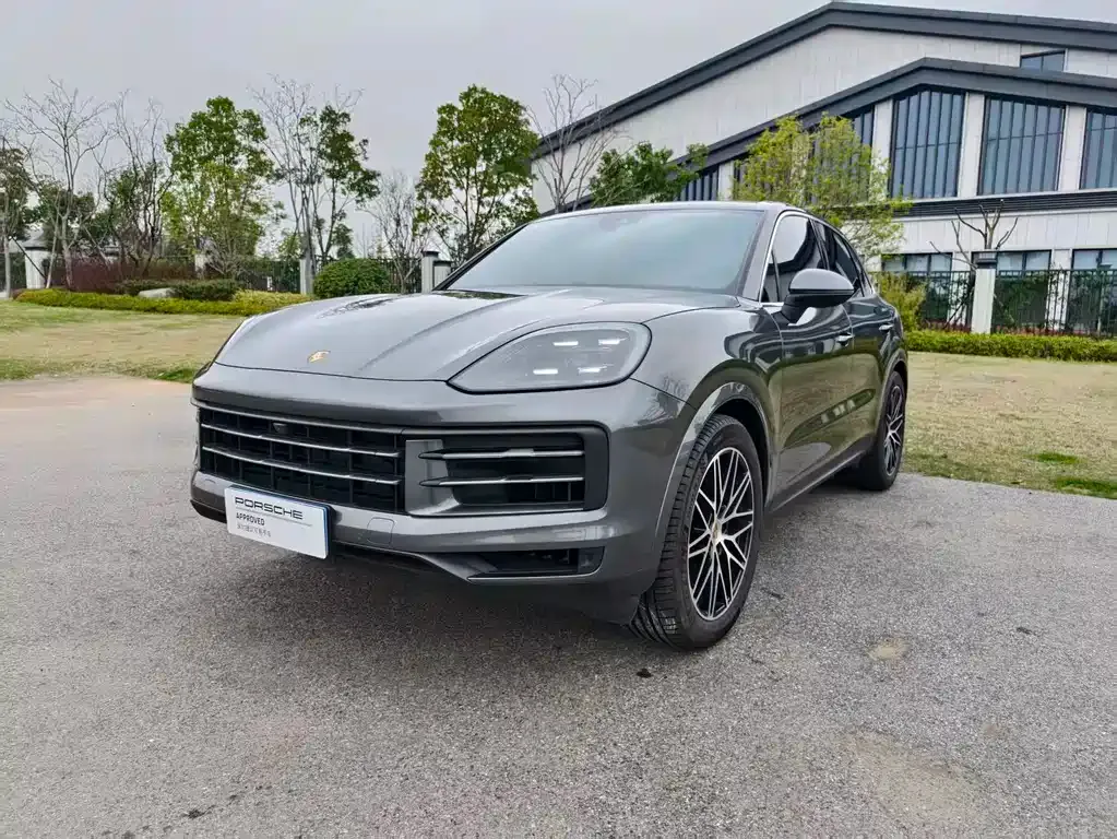 Porsche Cayenne — фото 1