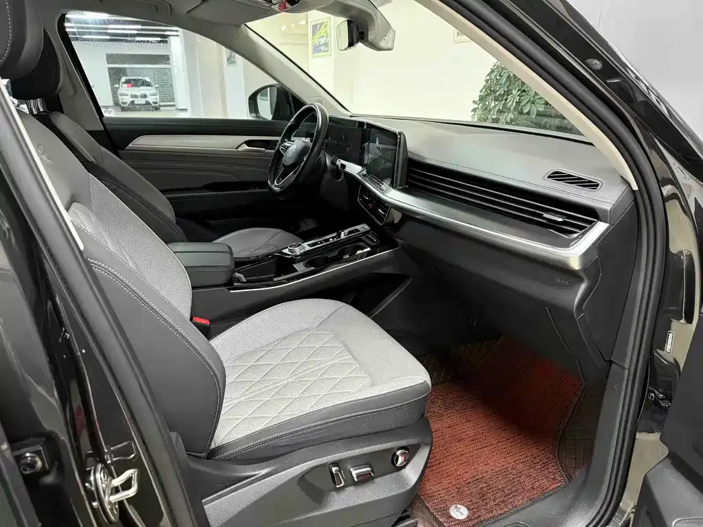 Volkswagen Tavendor 2024 из CN, фото 7