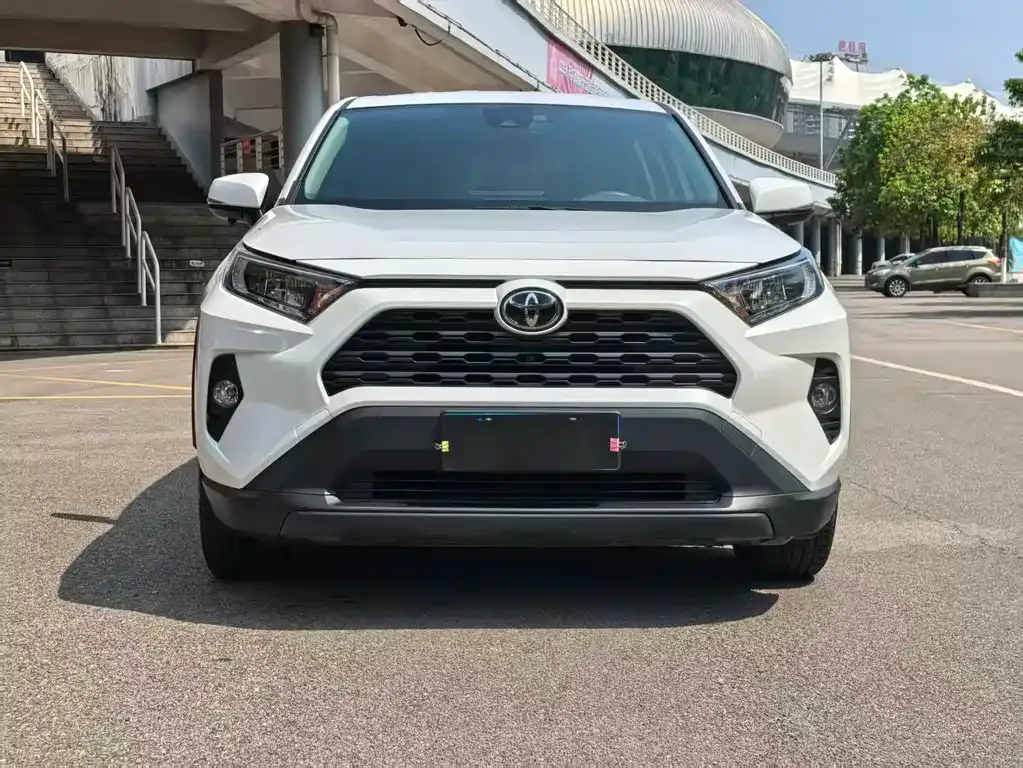 Toyota RAV4 2022 из CN, фото 4