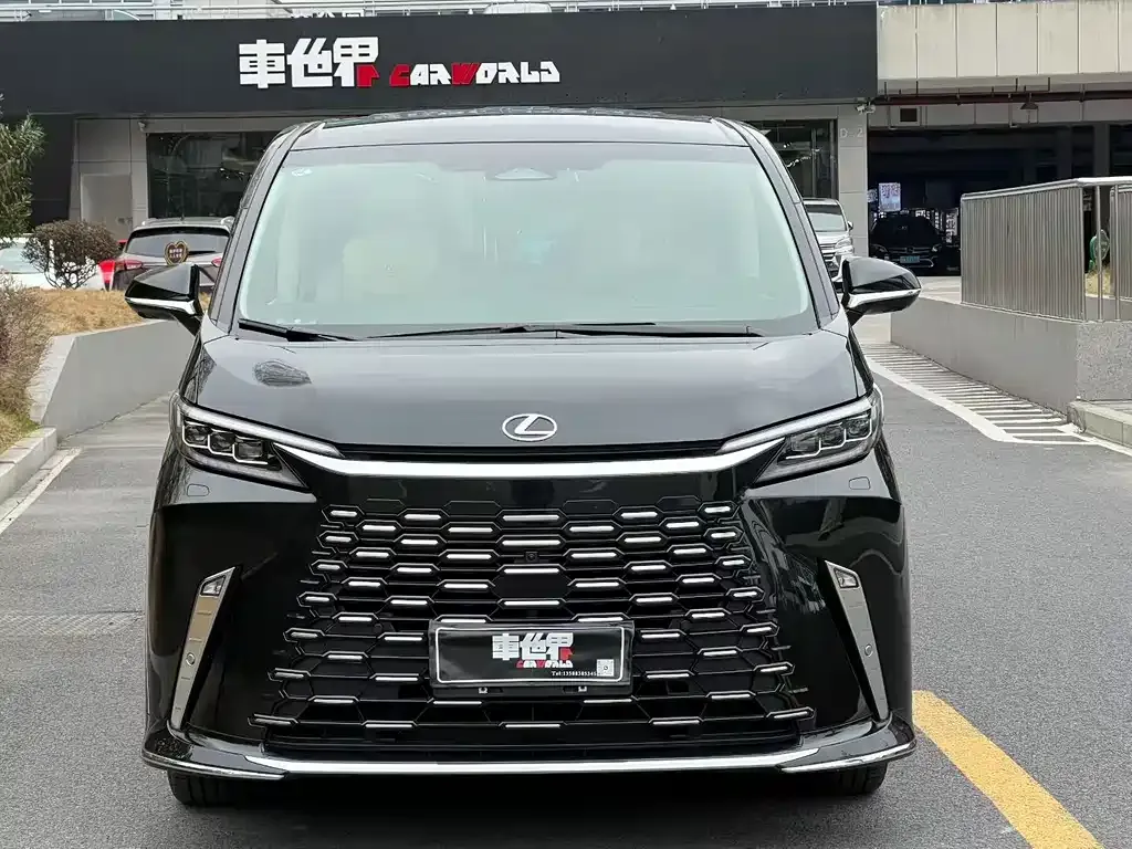 Lexus LM 2026 из CN, фото 2