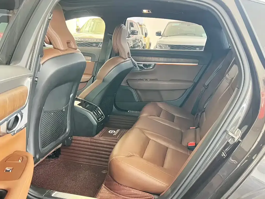 Volvo S90 2021 из CN, фото 3