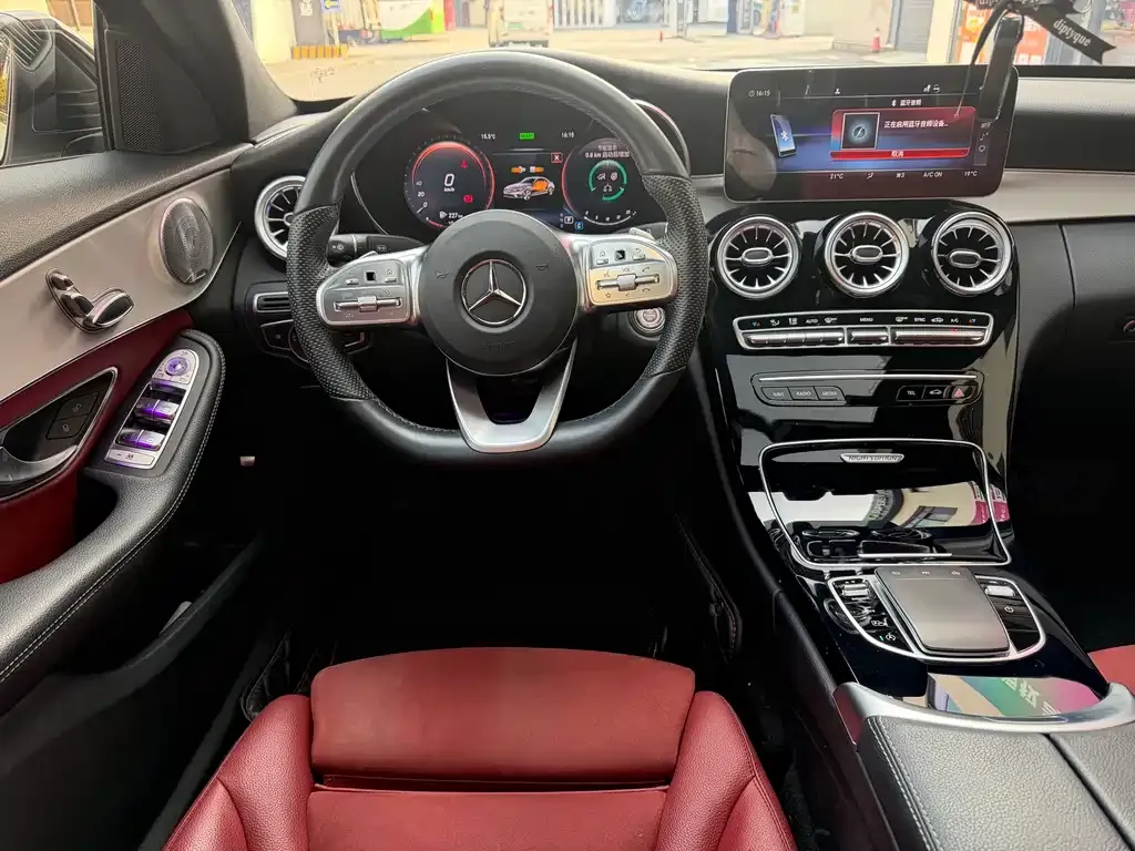Mercedes-Benz C-Class — фото 10