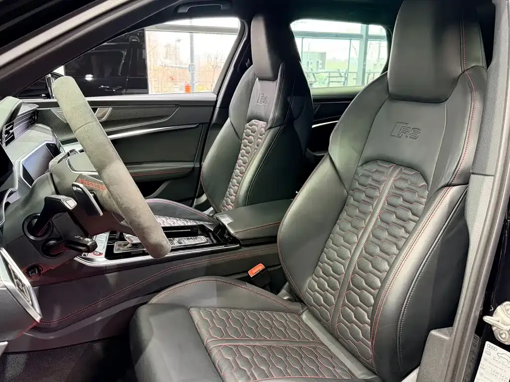Audi RS 6 2022 из CN, фото 8