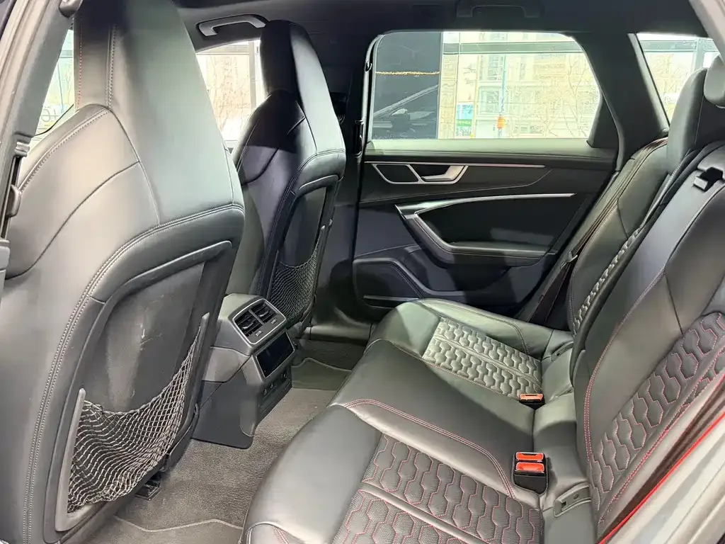 Audi RS 6 2022 из CN, фото 3