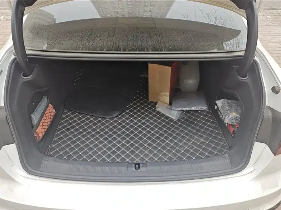 Audi A4L 2022 из CN, фото 10