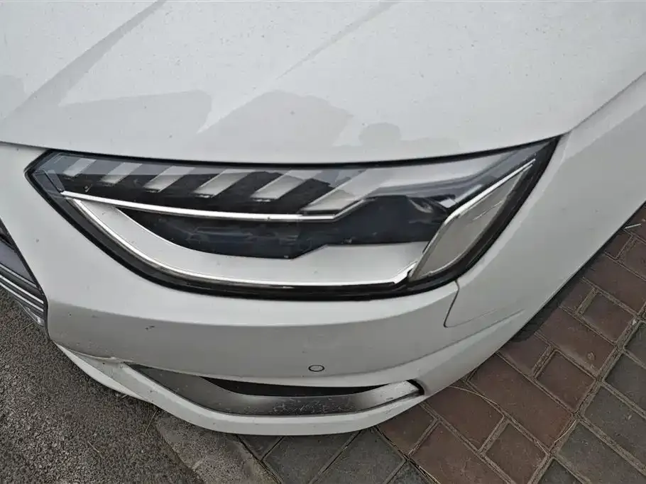 Audi A4L 2022 из CN, фото 6