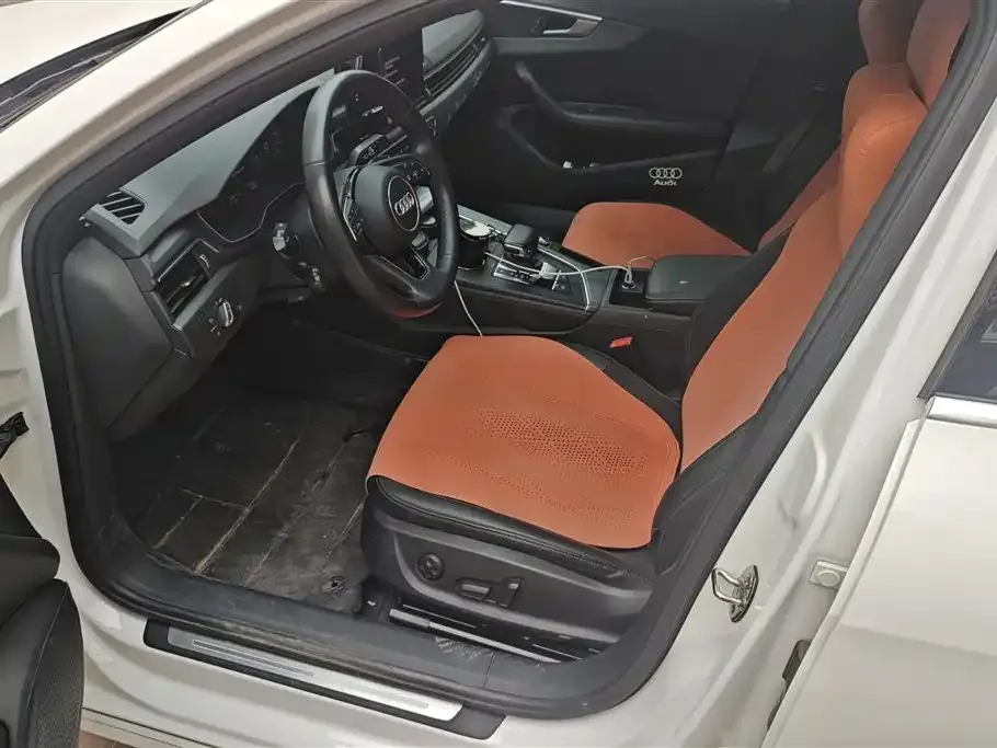 Audi A4L 2022 из CN, фото 2