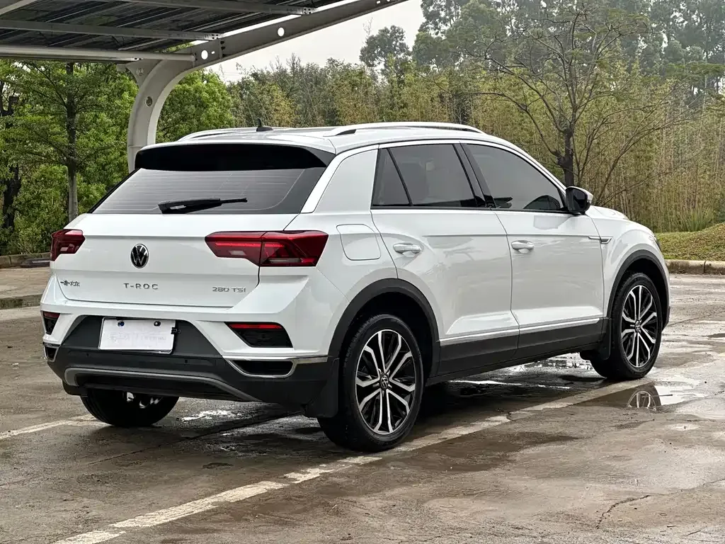 Volkswagen T-Roc — фото 5