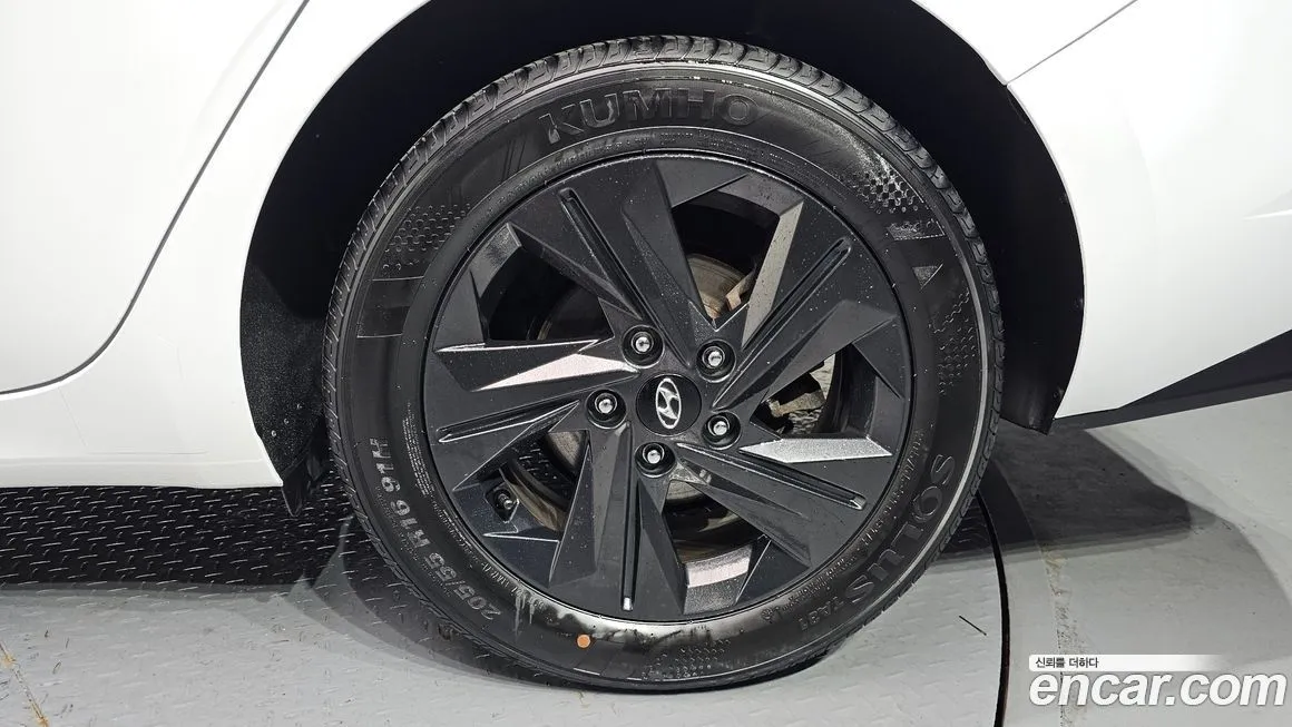 Hyundai AVANTE — фото 4