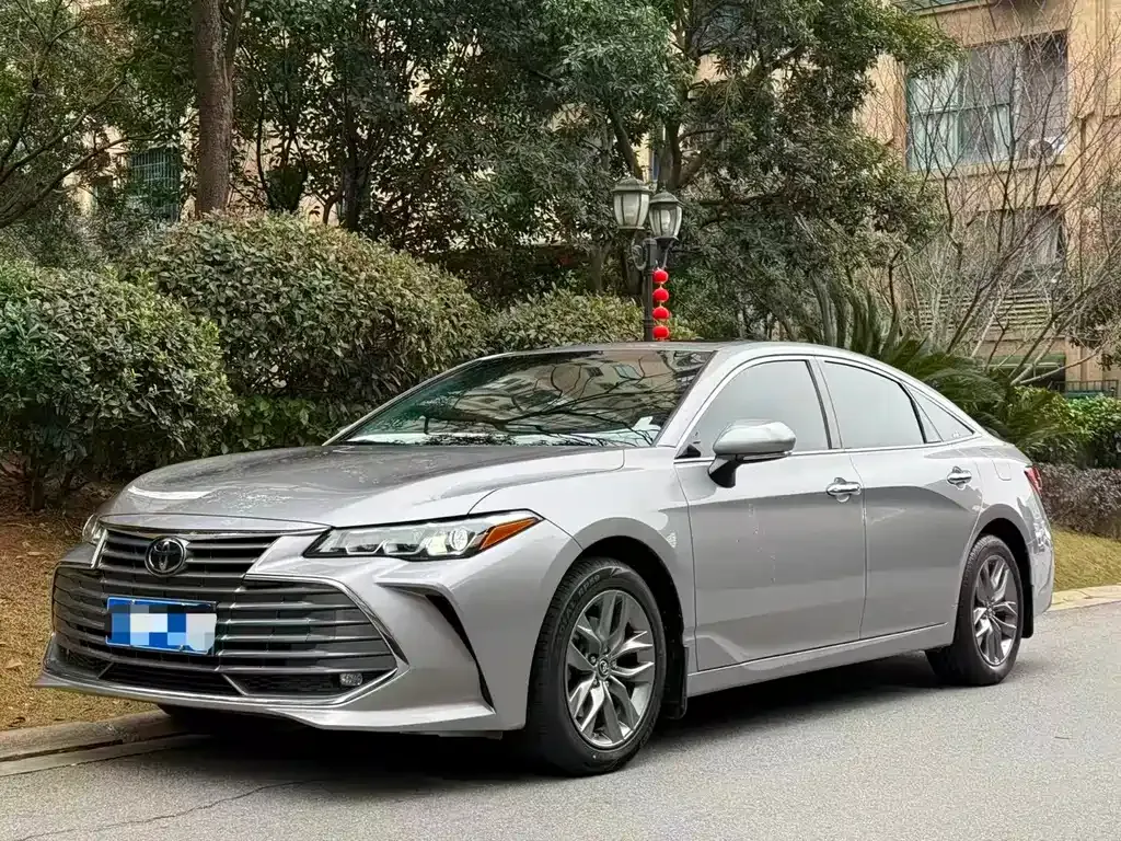 Toyota Avalon — фото 5