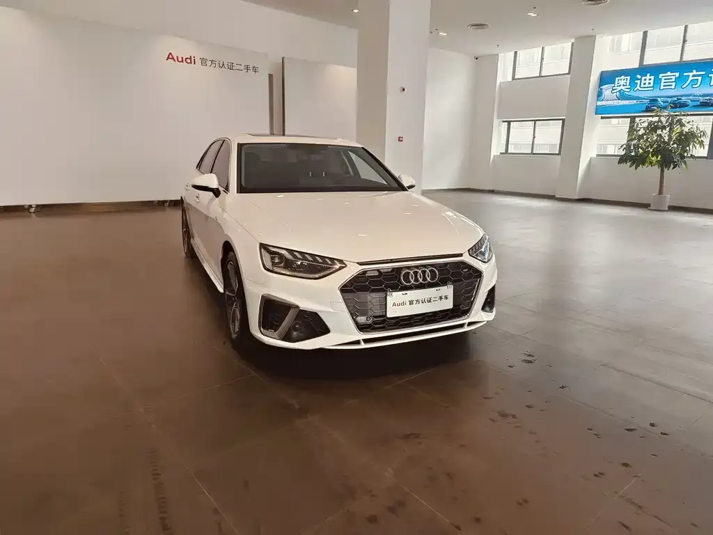 Audi A4L 2024 из CN, фото 1