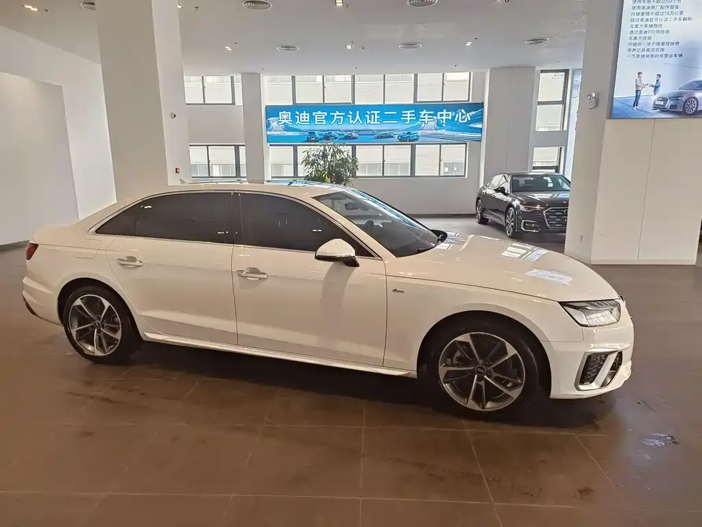Audi A4L 2024 из CN, фото 8