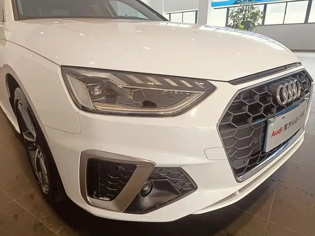 Audi A4L 2024 из CN, фото 4