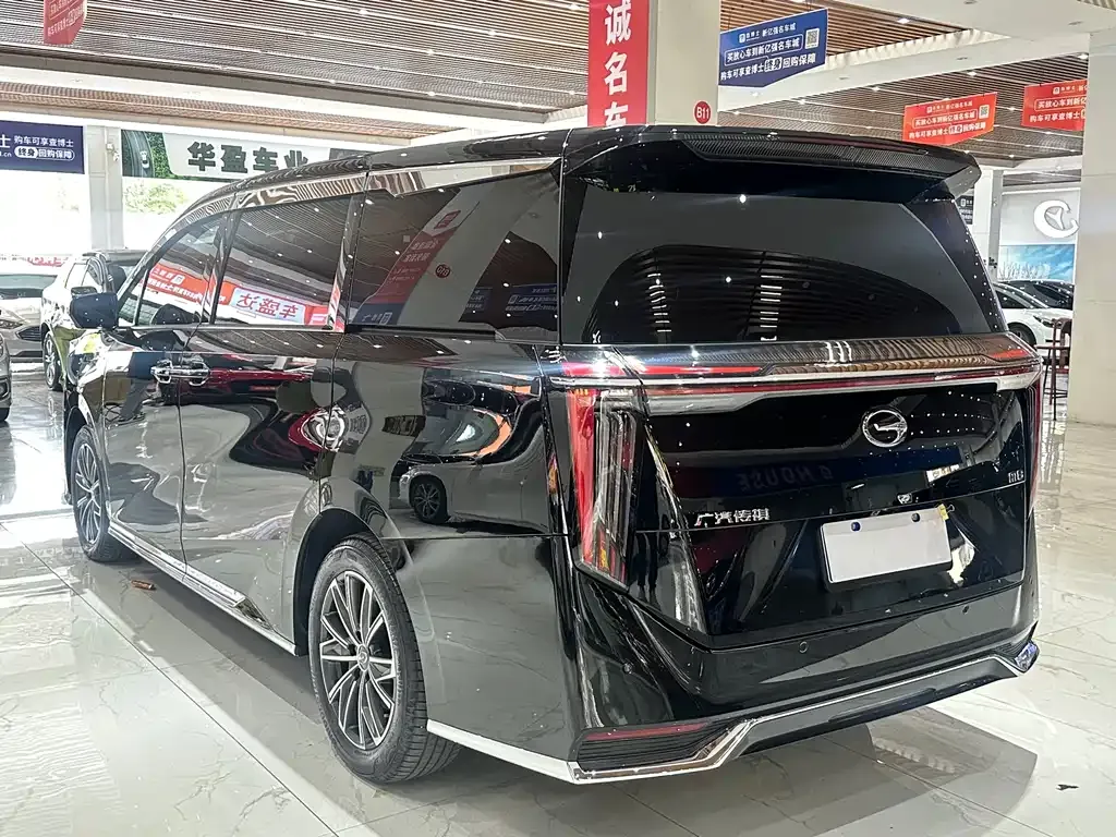 GAC Motor Trumpchi M8 — фото 10