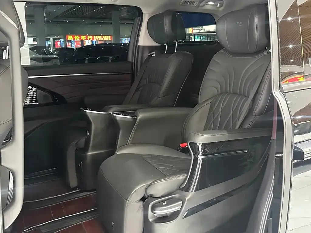 GAC Motor Trumpchi M8 — фото 7