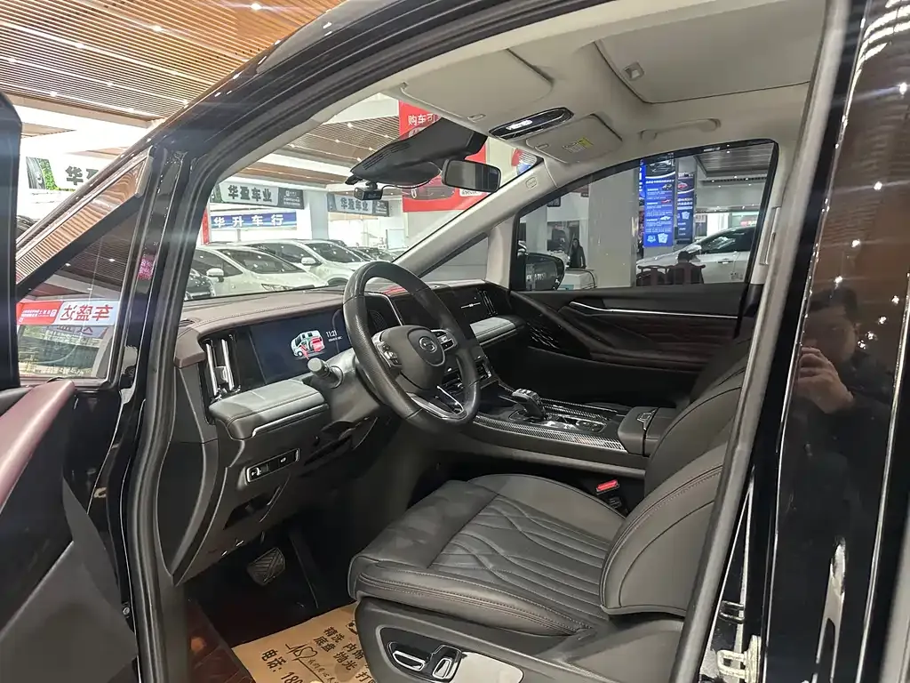 GAC Motor Trumpchi M8 — фото 3