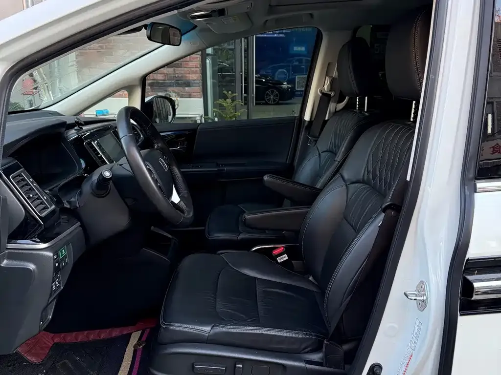Honda Elysion 2021 из CN, фото 9