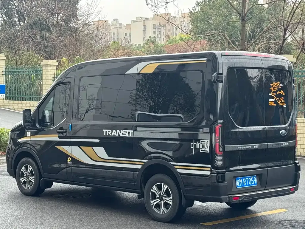 Ford Transit T8 2025 из CN, фото 6