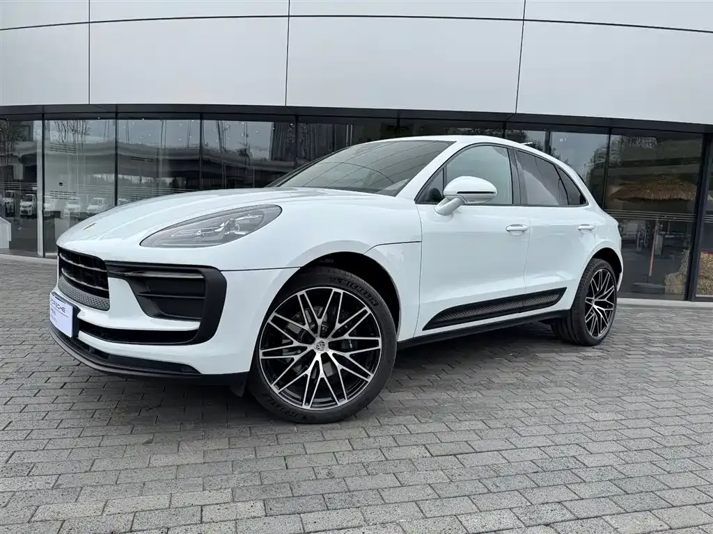 Porsche Macan — фото 1
