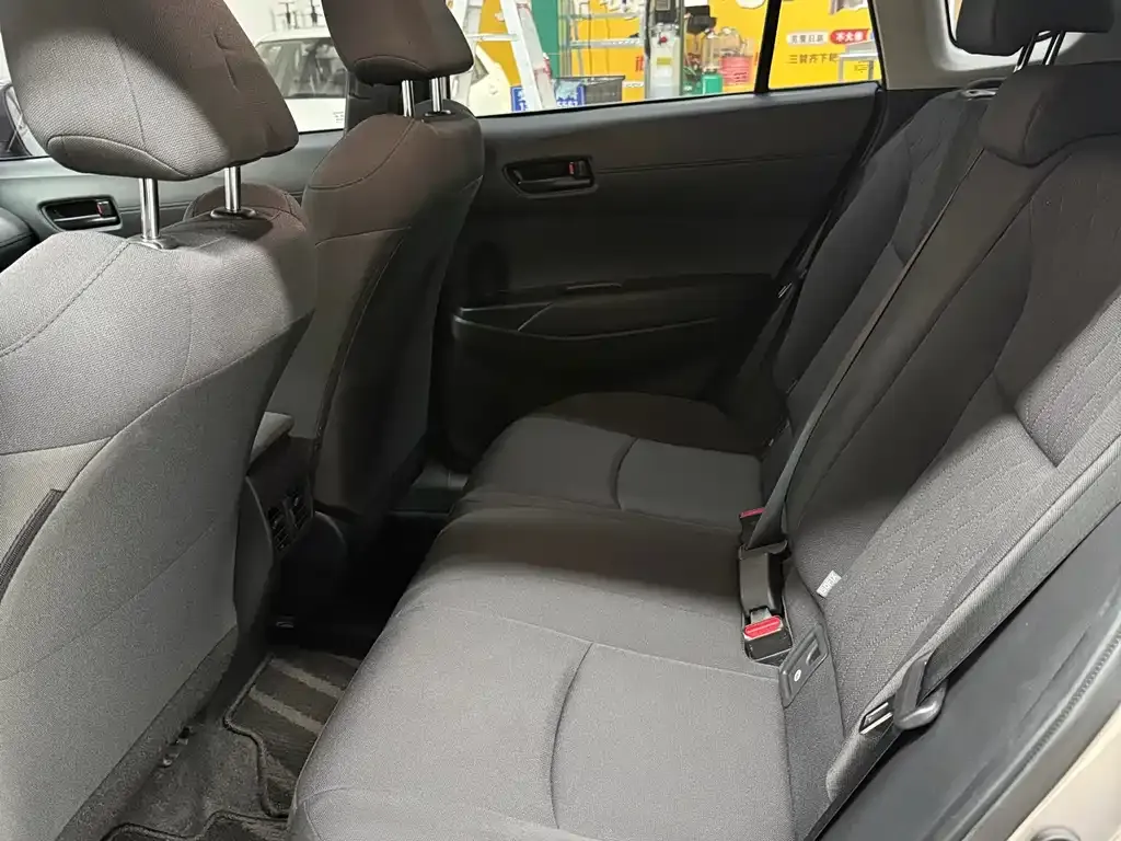 Toyota Corolla Cross — фото 2