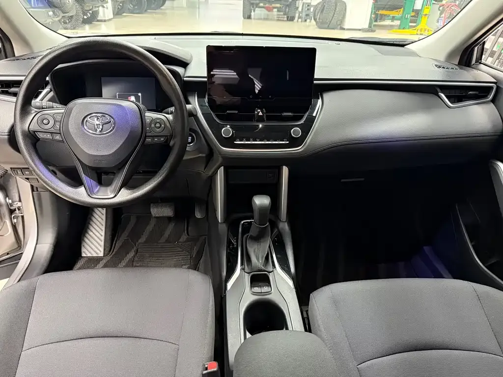 Toyota Corolla Cross — фото 6