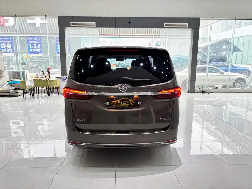 Buick GL8 2023 из CN, фото 6