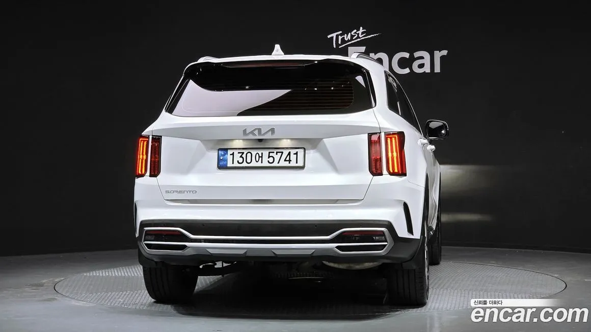 Kia Sorento — фото 3