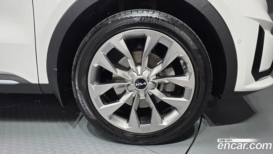 Kia Sorento — фото 4