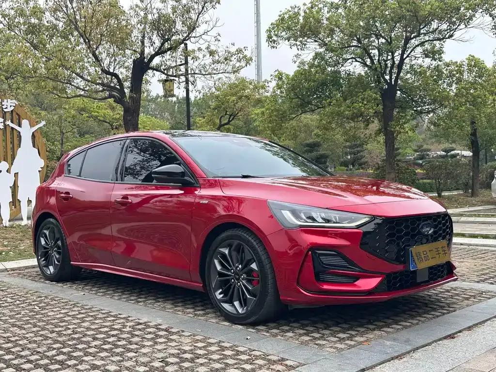 Ford Focus 2022 из CN, фото 7