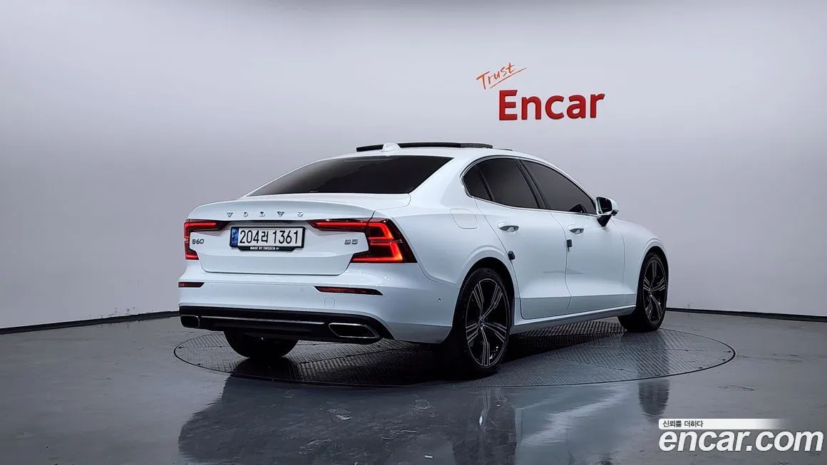 Volvo S60 2021 из KR, фото 10
