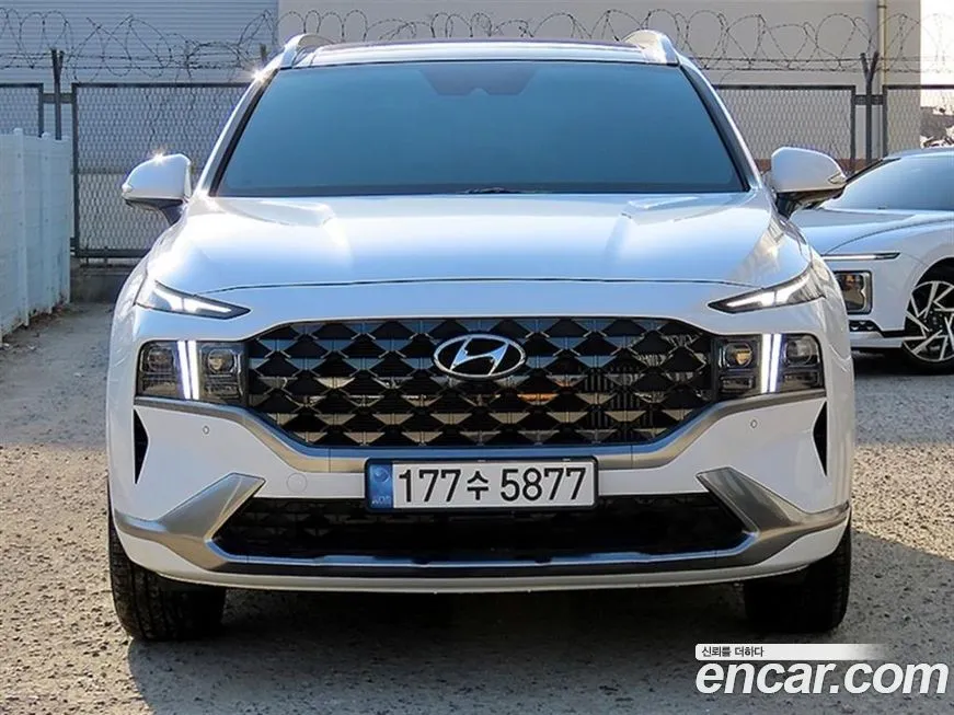 Hyundai Santafe — фото 1