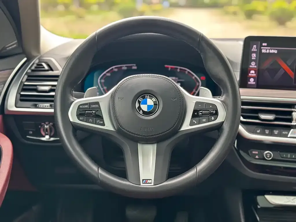 BMW X3 — фото 2