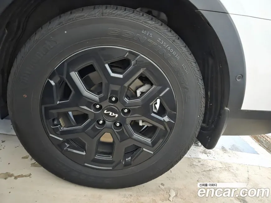Kia Sorento — фото 8