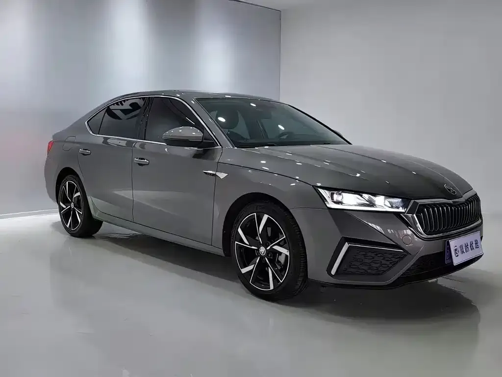 Skoda Octavia 2022 из CN, фото 3