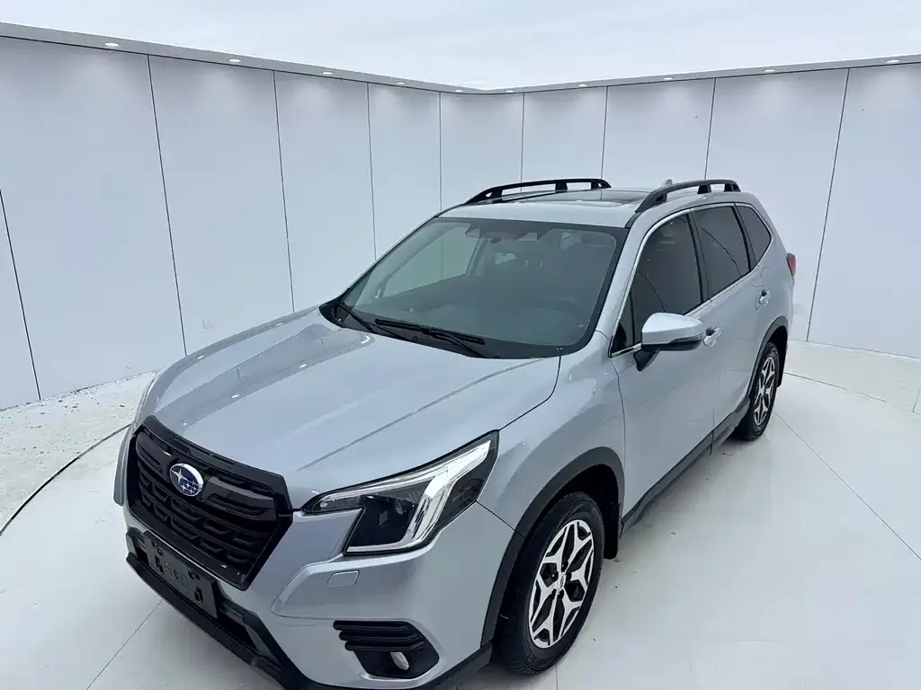 Subaru Forester 2022 из CN, фото 1